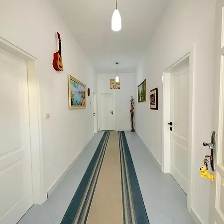 La Casetta Apartment Golem (Tirana)